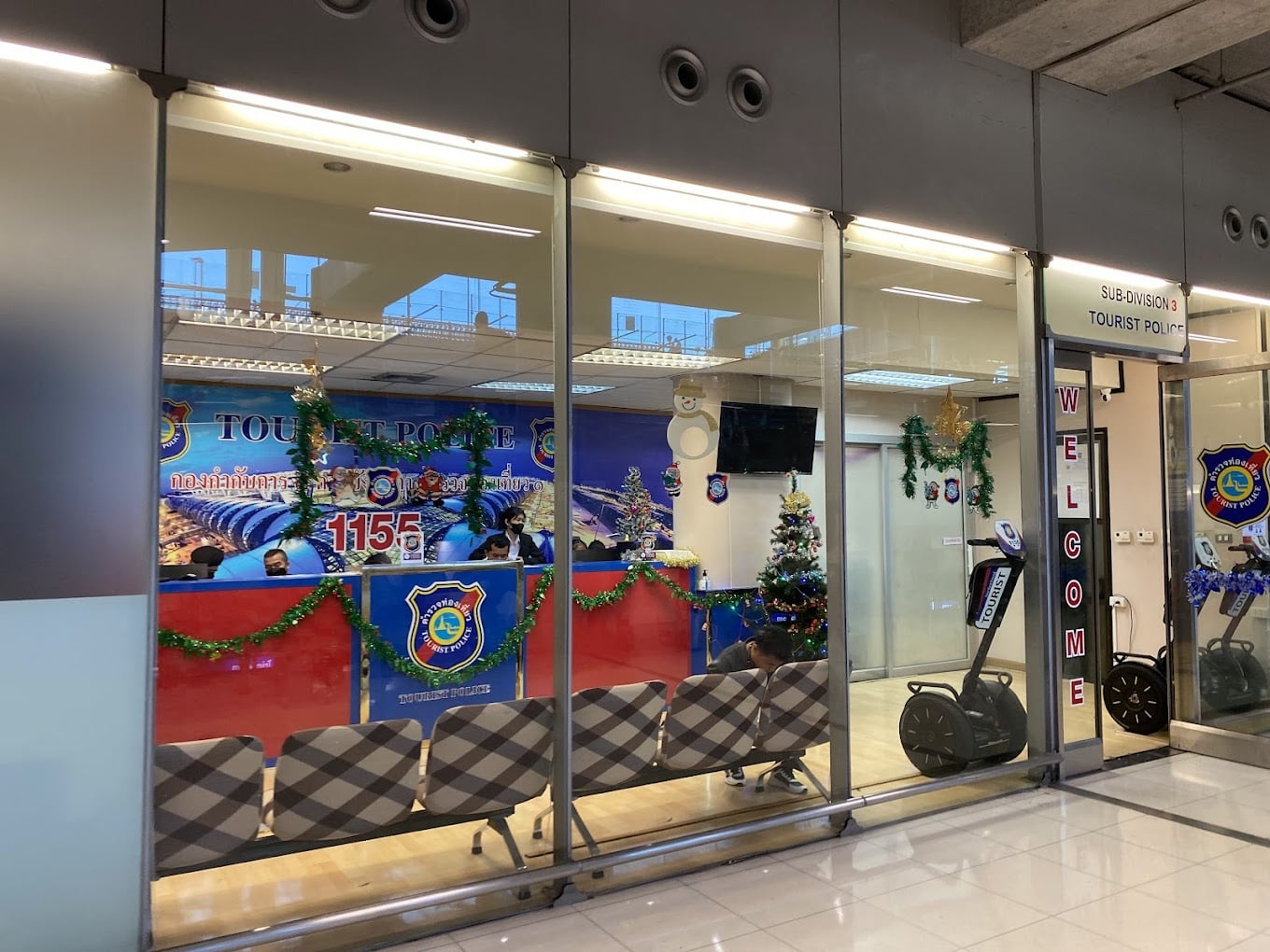 stealing overhead luggage