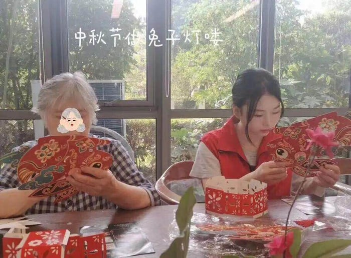 young woman lives nursing home (1)