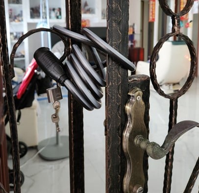 bicycle lock gate