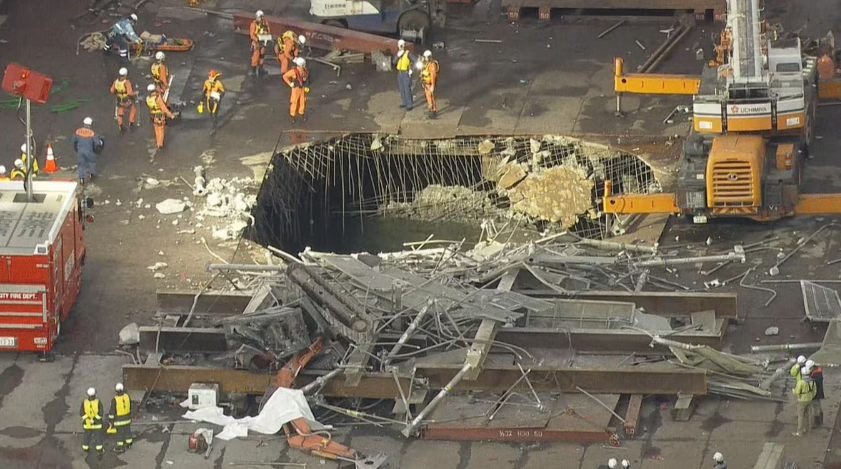 scaffolding collapses japan