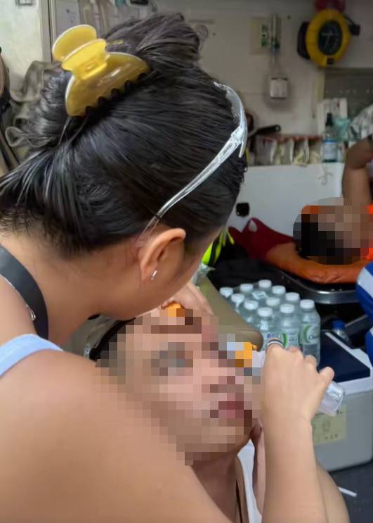 almost went blind songkran (2)