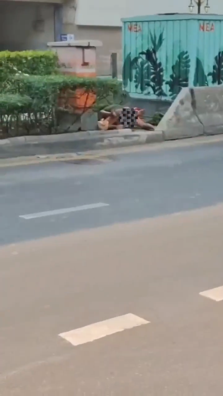 homeless couple sex outdoors road