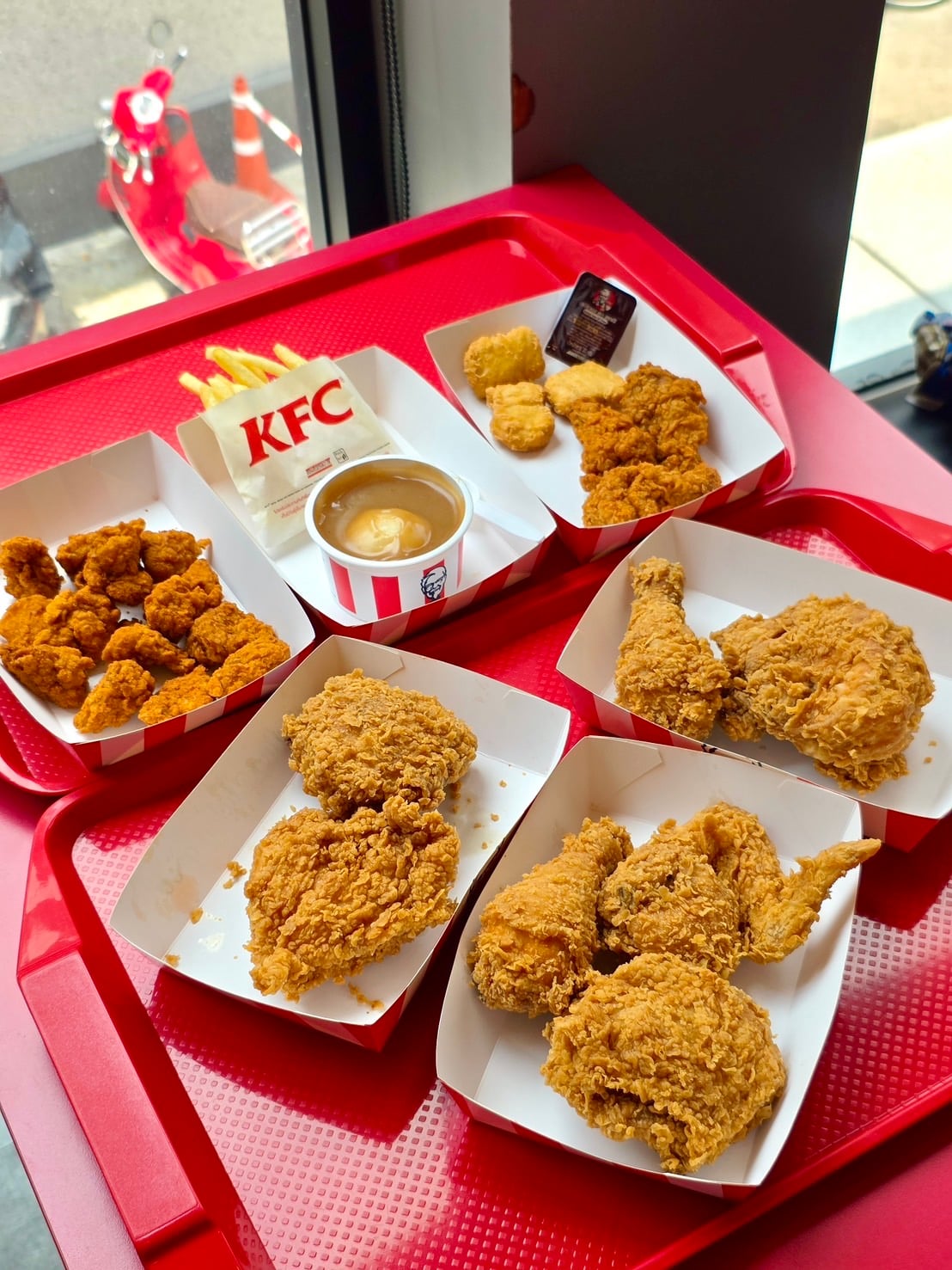 kfc sign hands utensil food