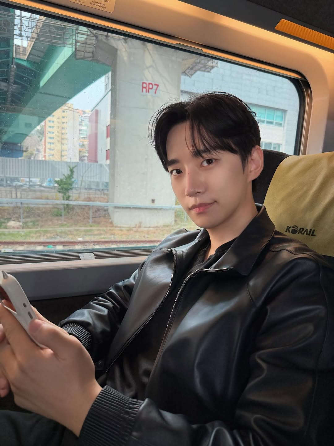 buy king extras casting