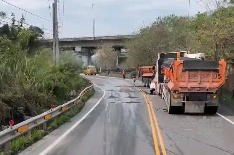 lorry multi-vehicle collision taiwan (3)