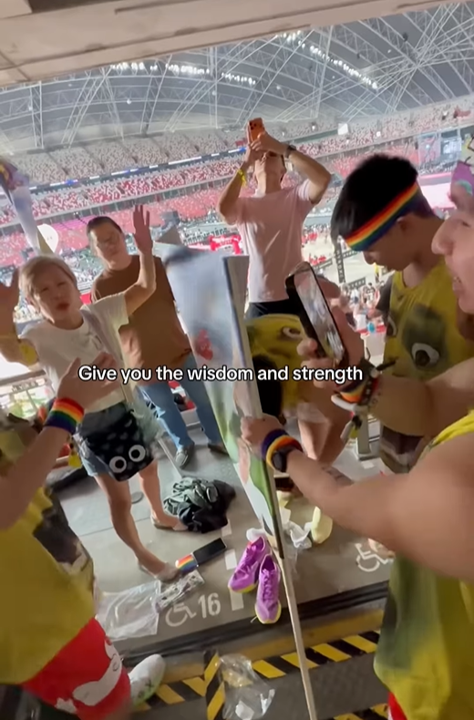 mother prays over son hyrox (2)