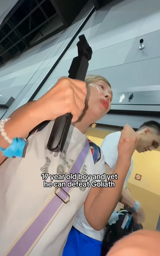 mother prays over son hyrox