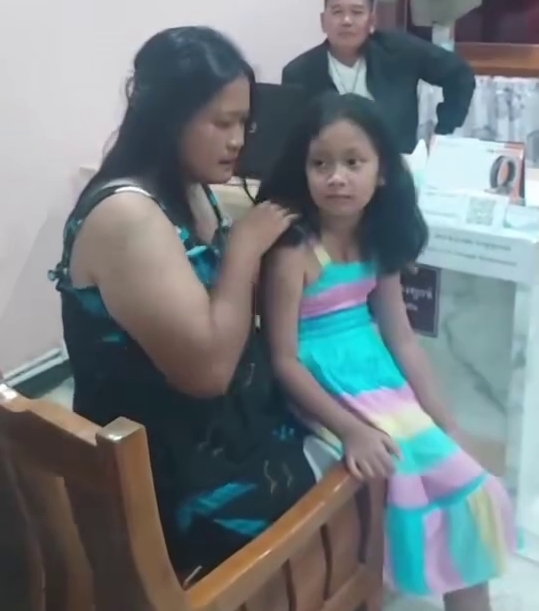 parents forgot daughter gas mum