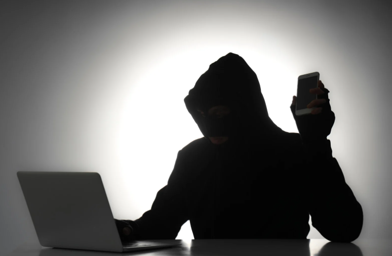 police investigating scammers