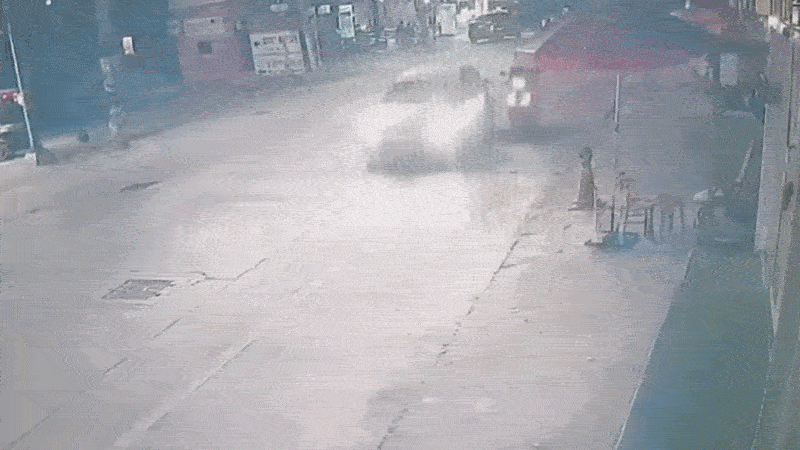 beaten gang honking incident cutting off