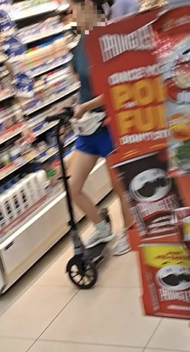 electric scooter convenience store riding