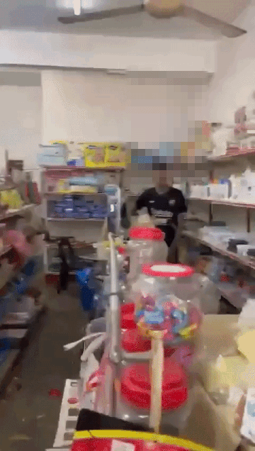 grocery store foreign worker
