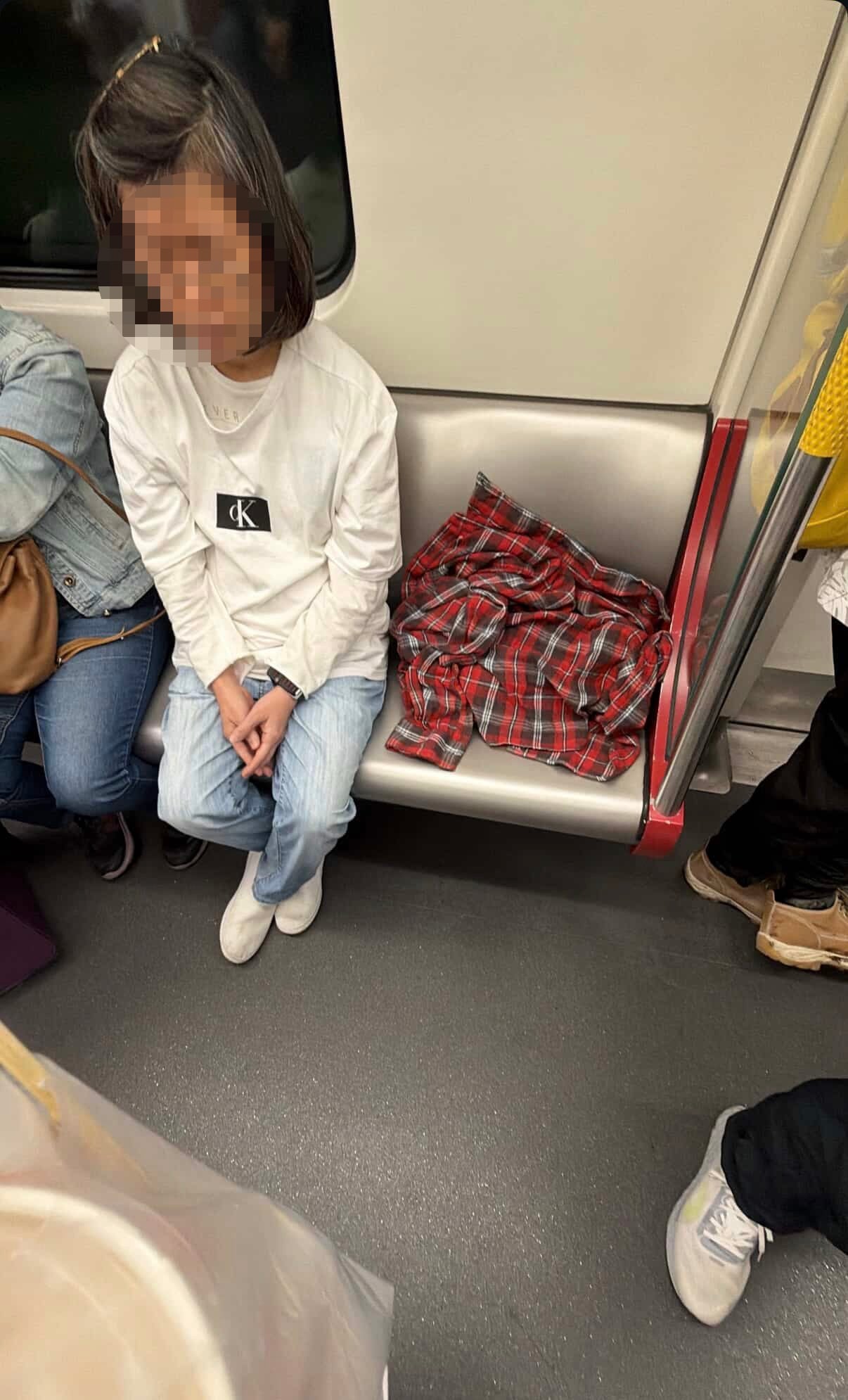 elderly priority seat