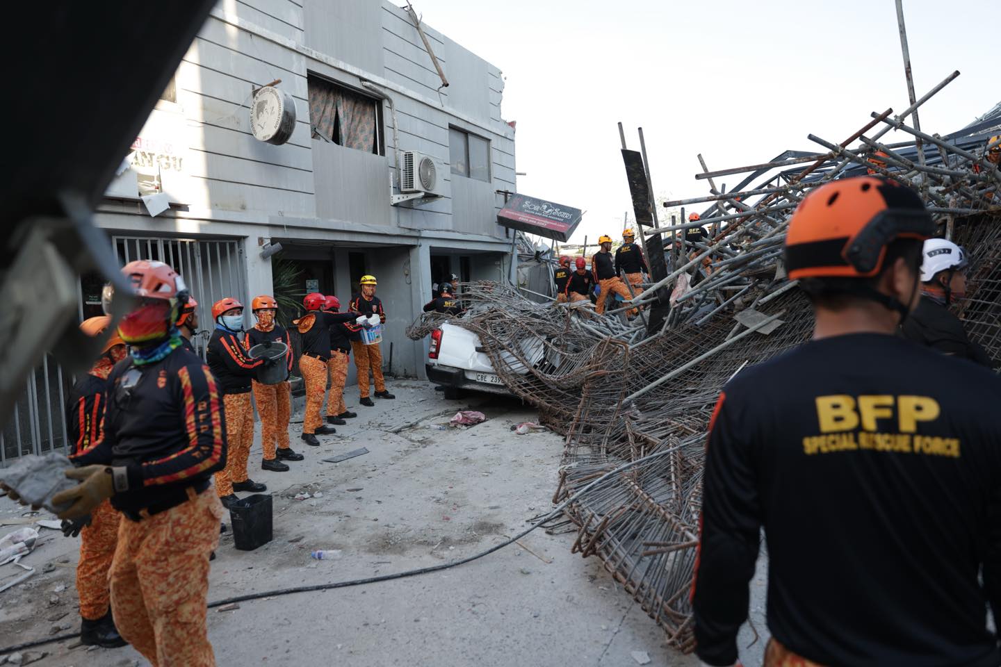 malaysian national building collapse (1)