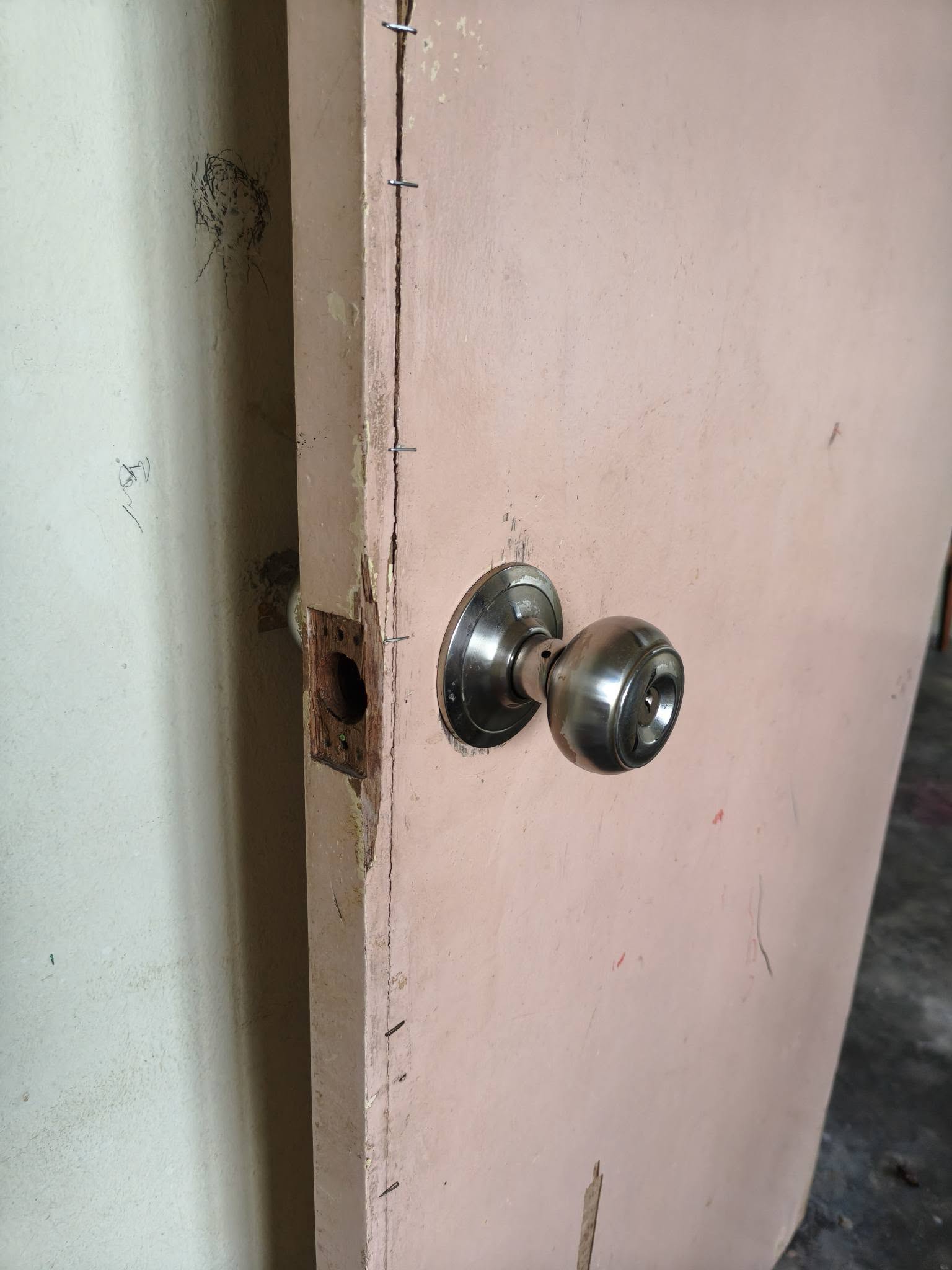 tenant left apartment disarray (3)