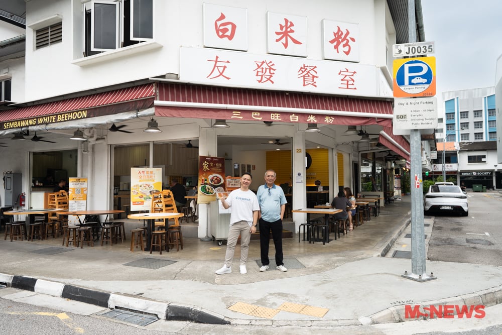 white restaurant beehoon