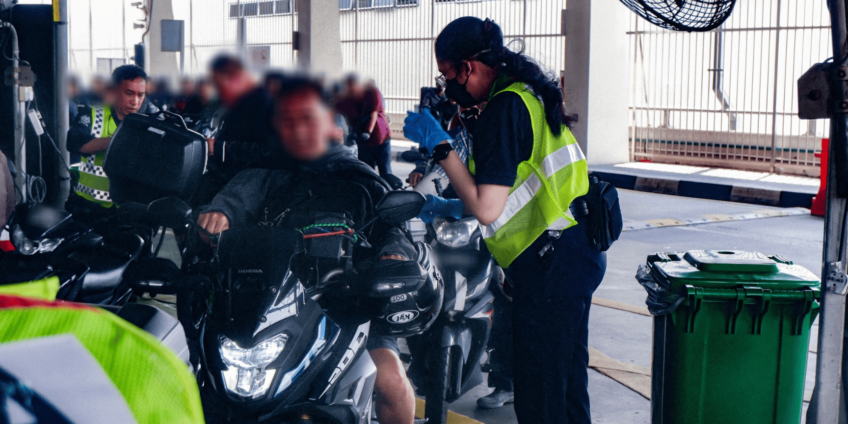 motorists caught woodlands checkpoint