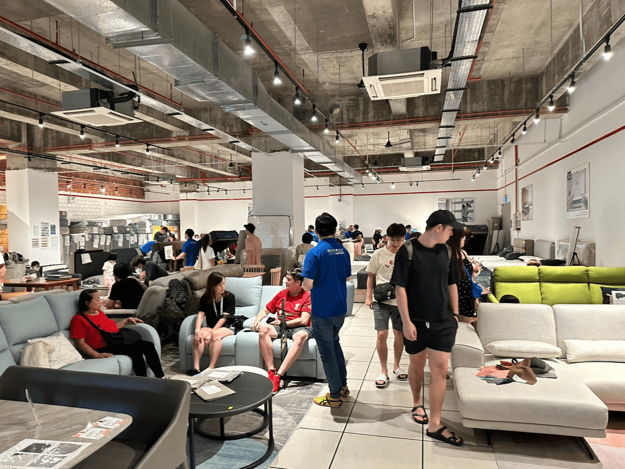 Four Star AMK warehouse sale
