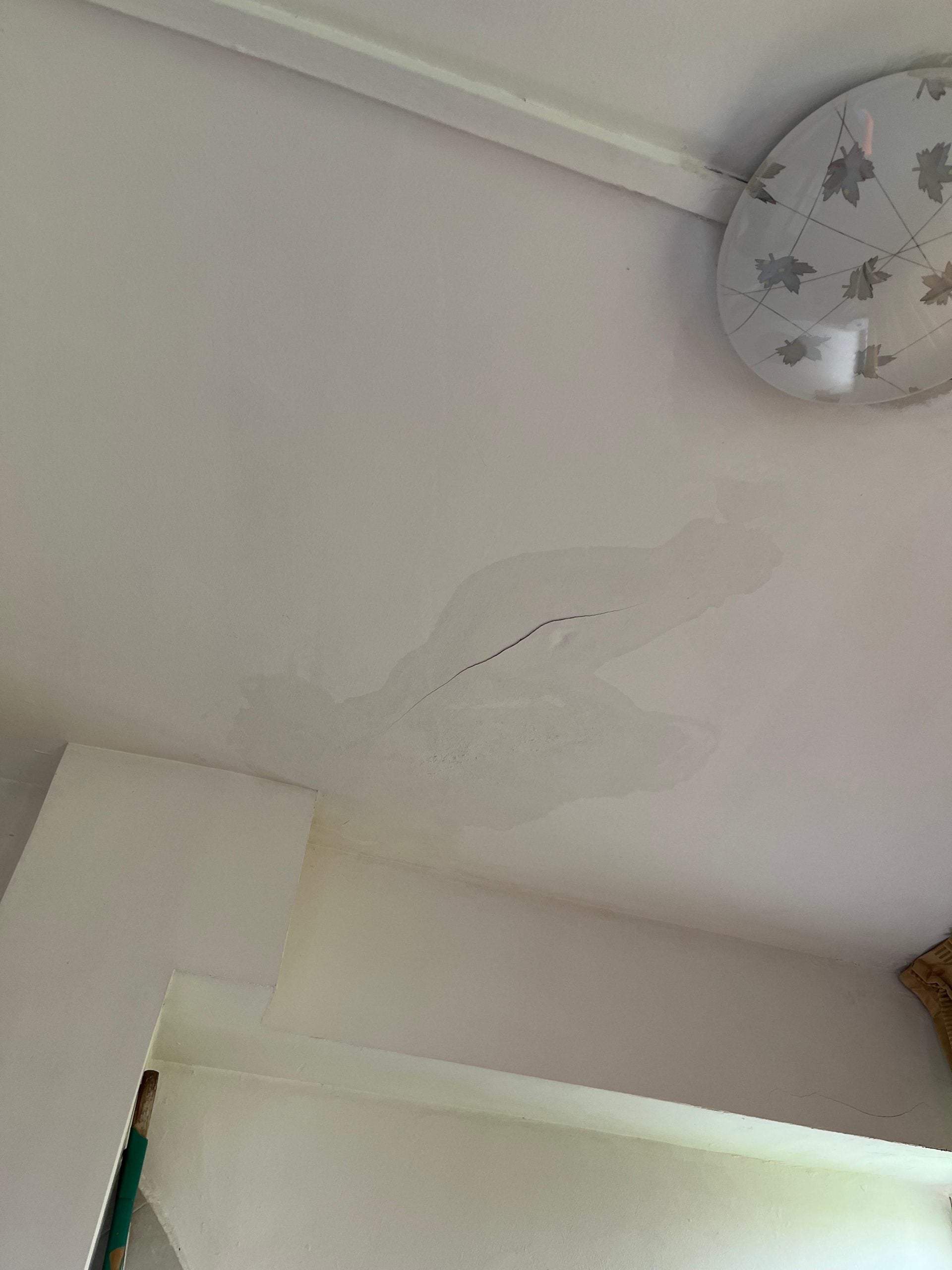 hdb water leak ceiling (2)