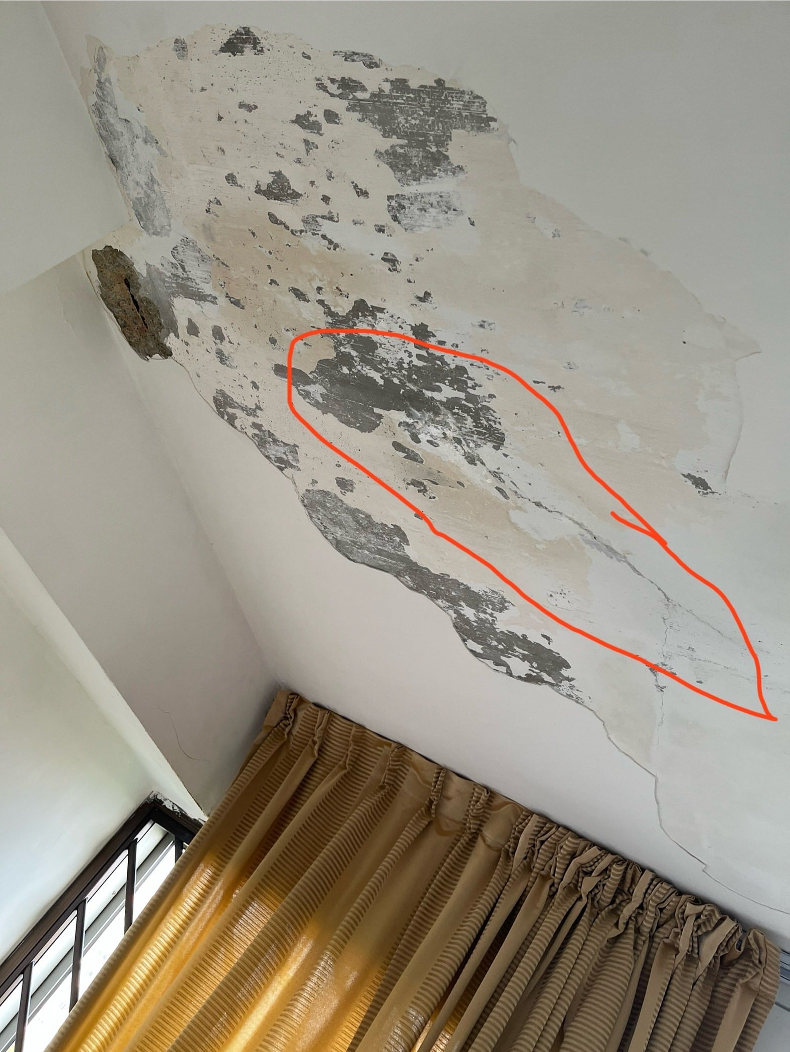 hdb water leak ceiling (3)