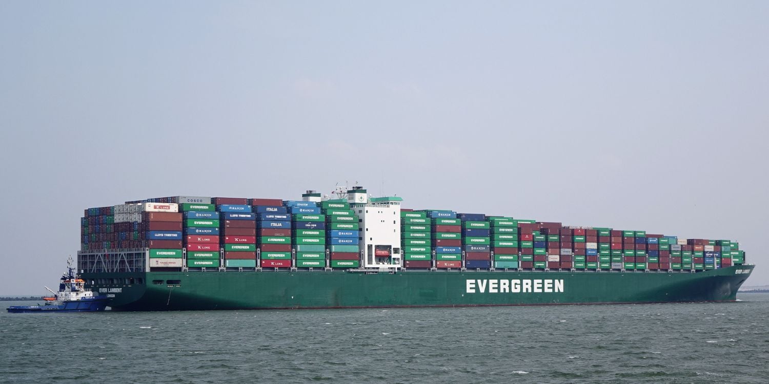 singapore-flagged ship hormuz