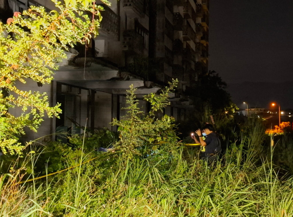 bodies teen girls abandoned flats