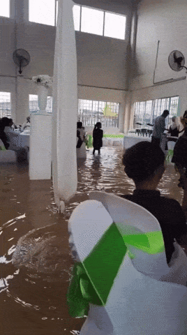 wedding guests flood