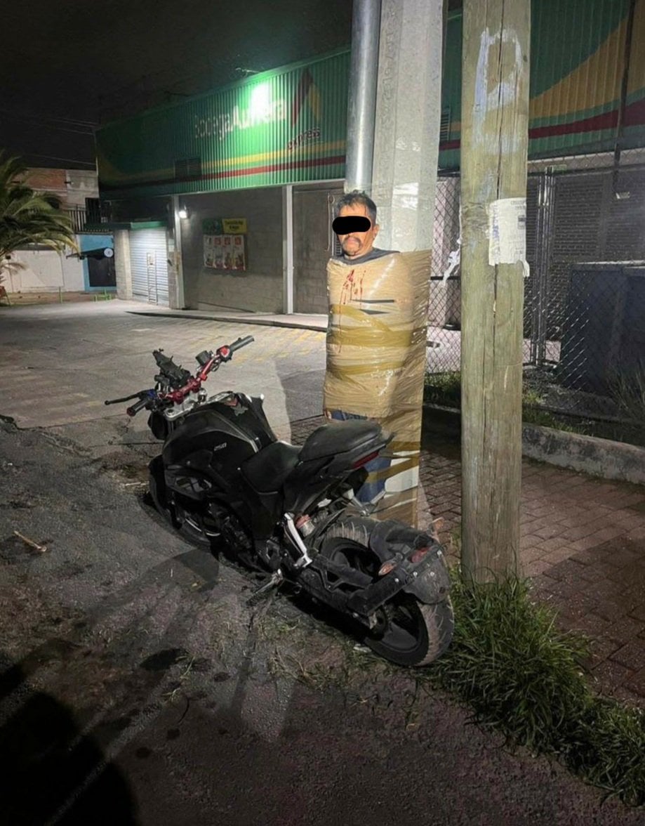 mexico batman vigilante (1)