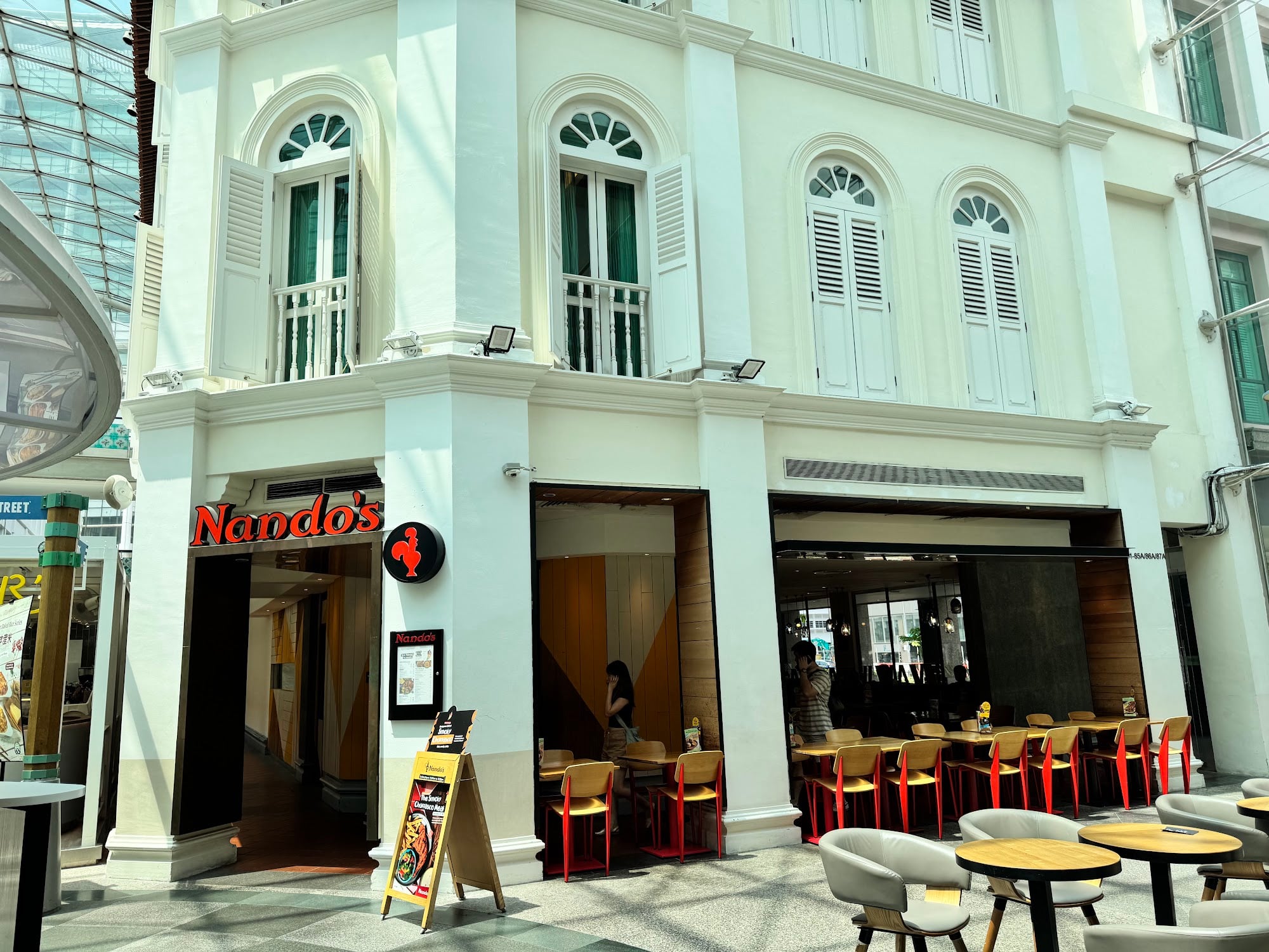 nando's bugis racial