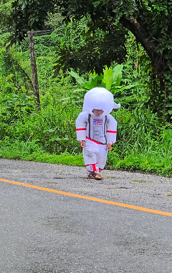 astronaut pothole