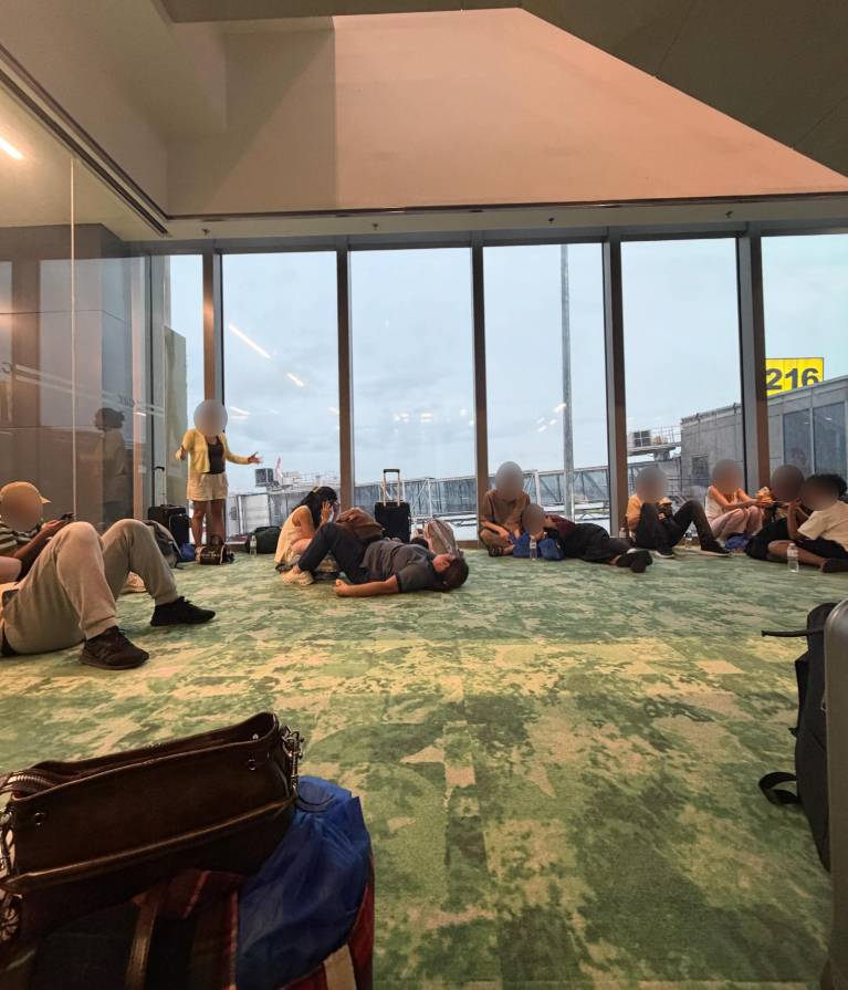 airasia flight diverts philippines