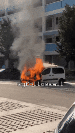 van fire pasir ris