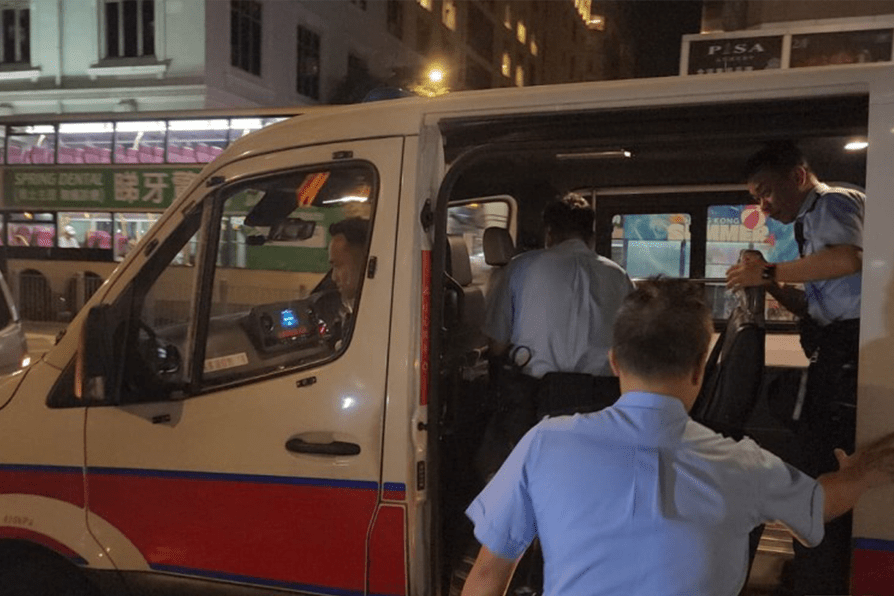 tourist robbed hong kong