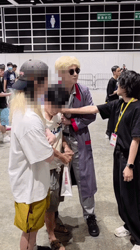 upskirt video cosplayer (3)