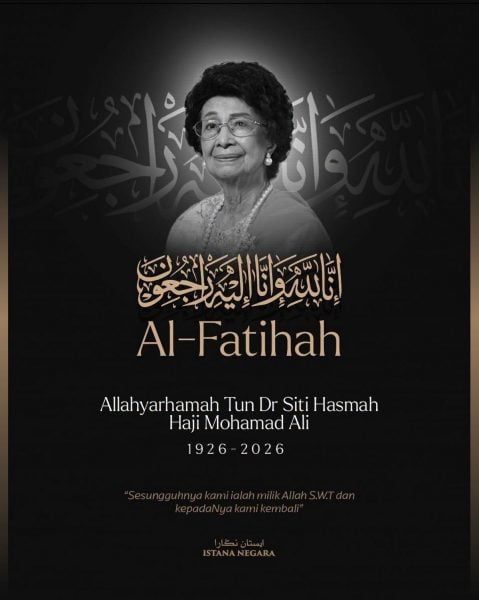 Siti Hasmah dies