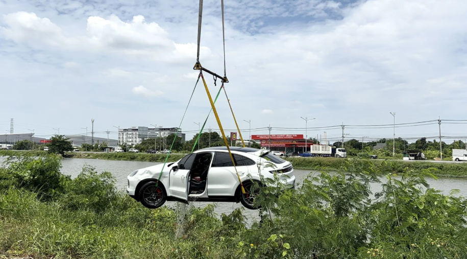 porsche canal thailand