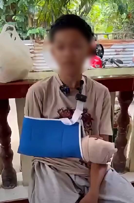 boy stops gunman