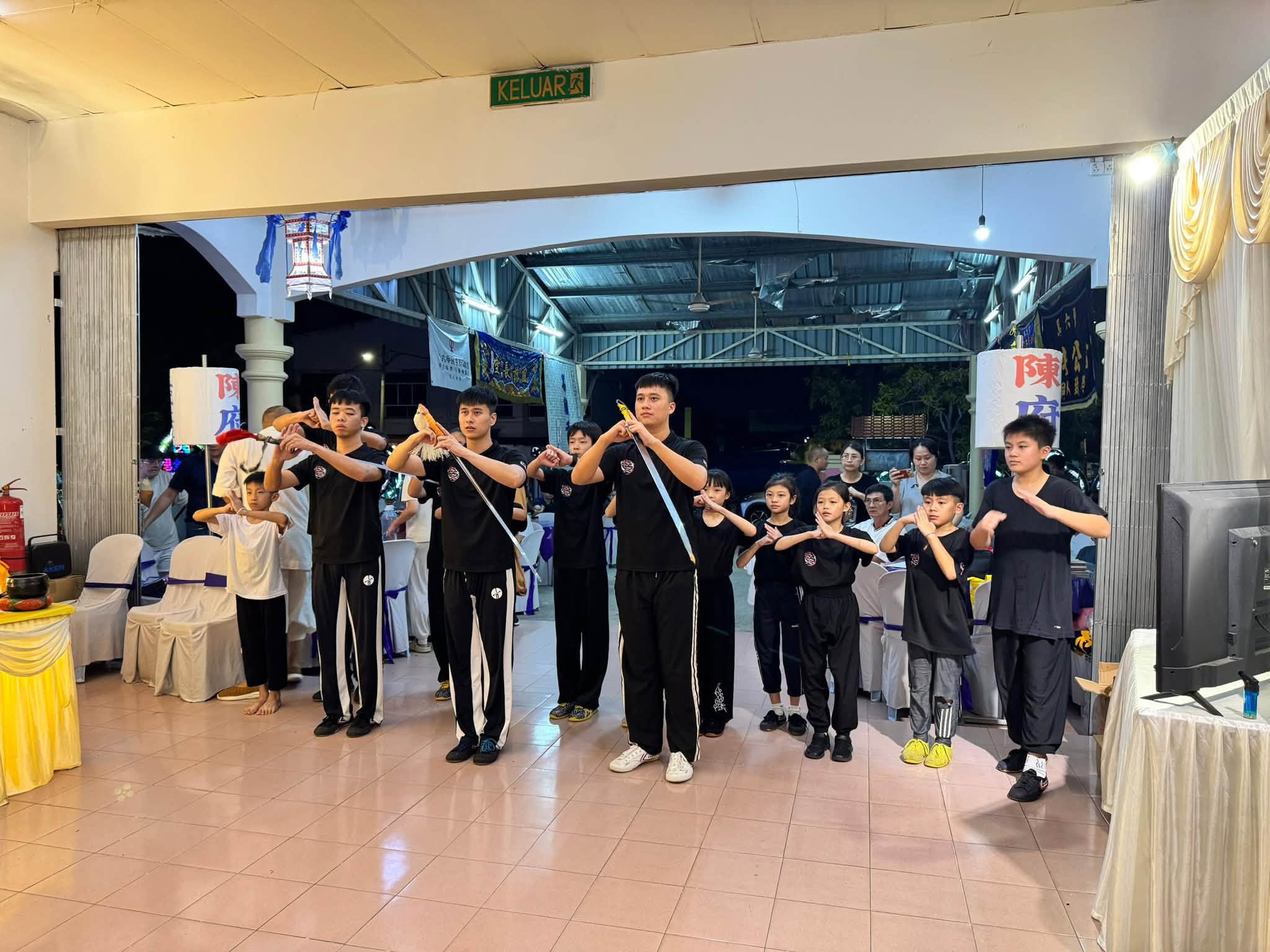 martial arts wake father (2)