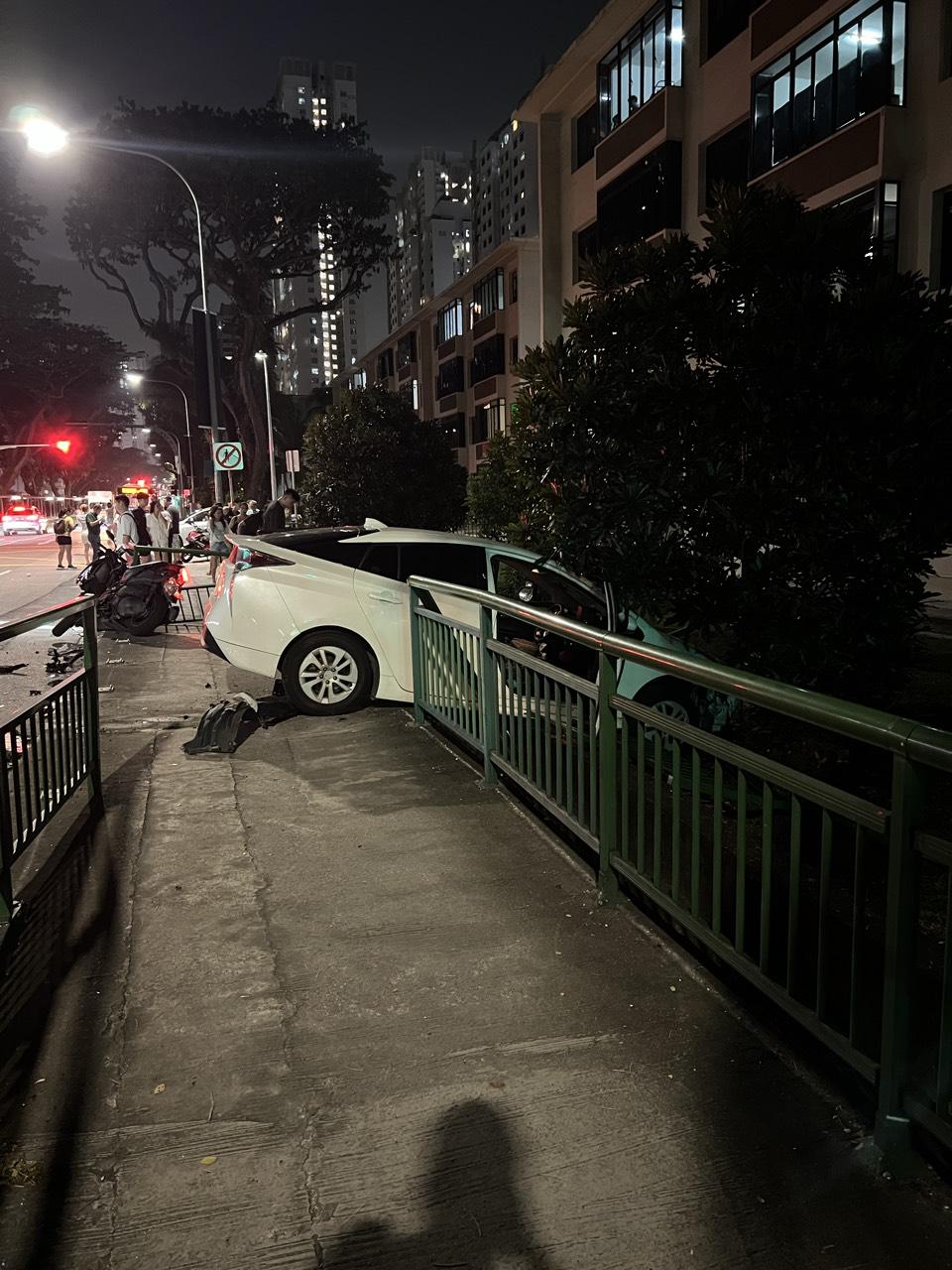 tiong bahru drain car