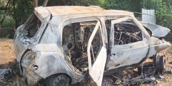 4 killed car fire