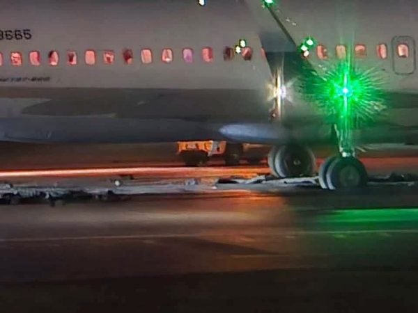 china airlines stuck