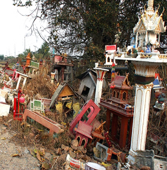thailand spirit houses