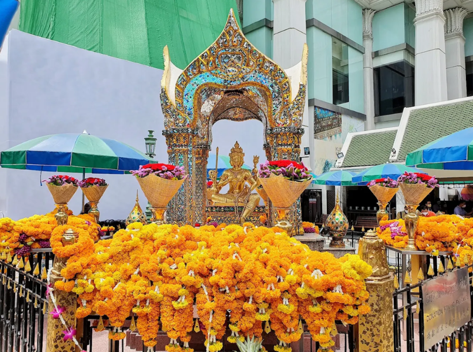 thailand spirit houses