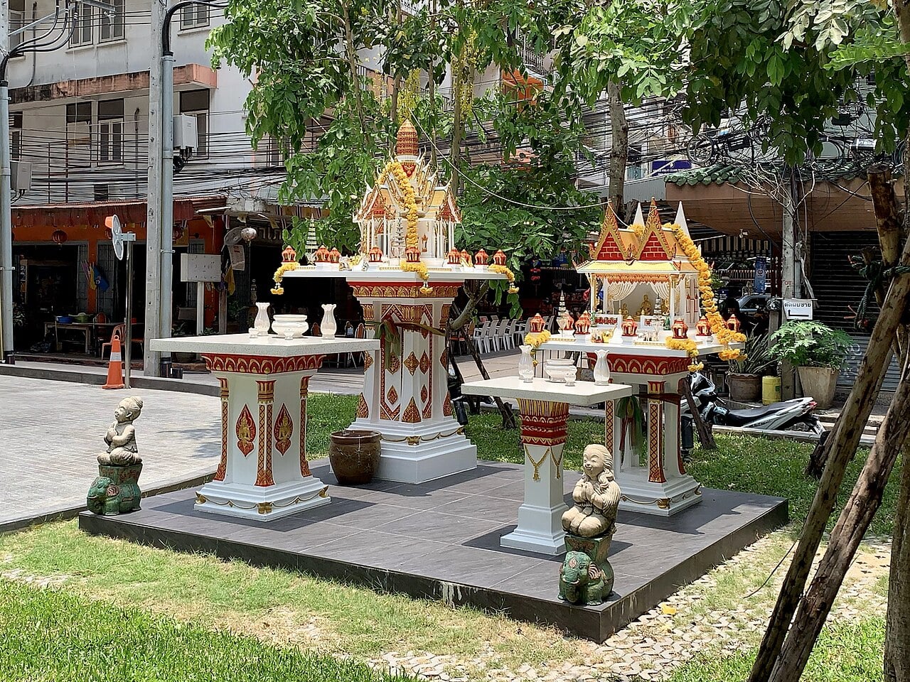 thailand spirit houses