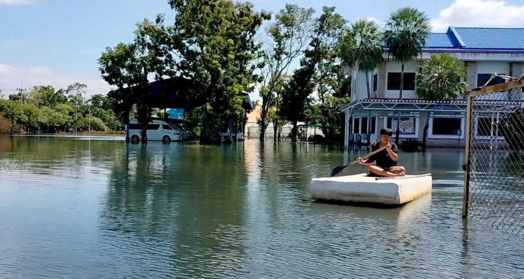 flood thailand (1)
