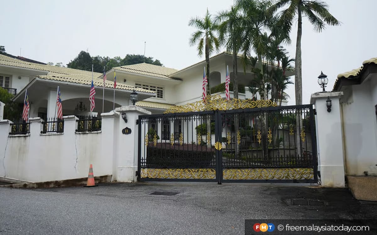 najib house arrest